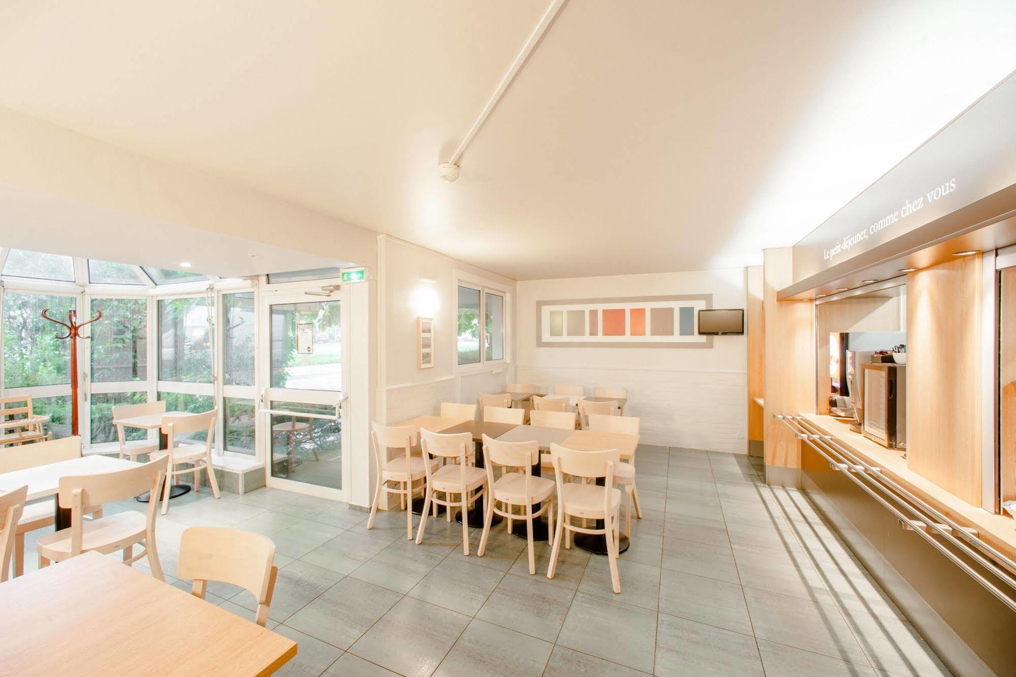 B&B Hotel Pontault Combault Ngoại thất bức ảnh