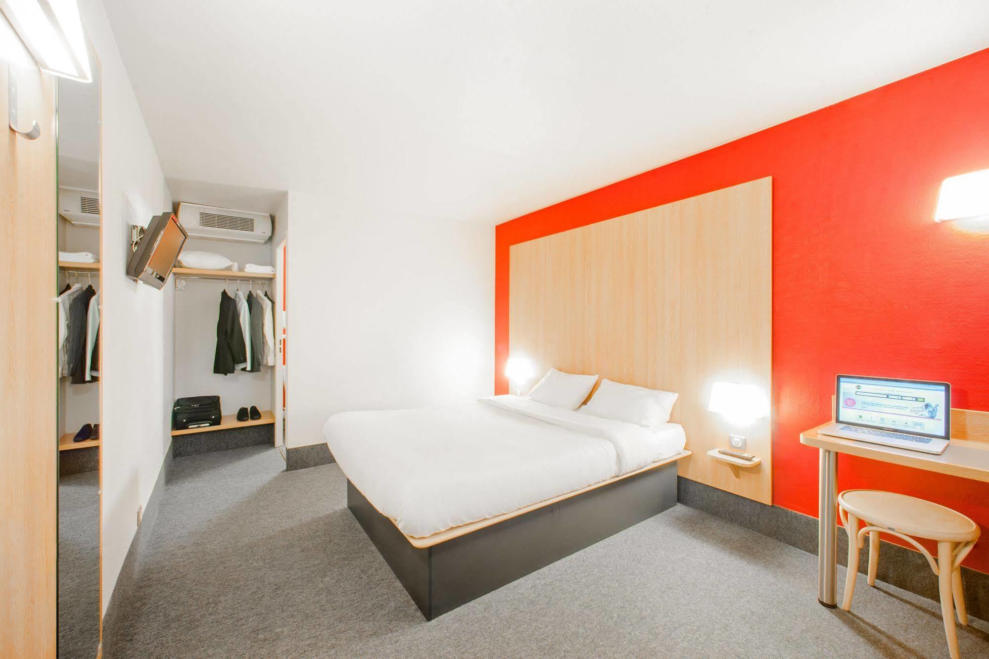B&B Hotel Pontault Combault Ngoại thất bức ảnh