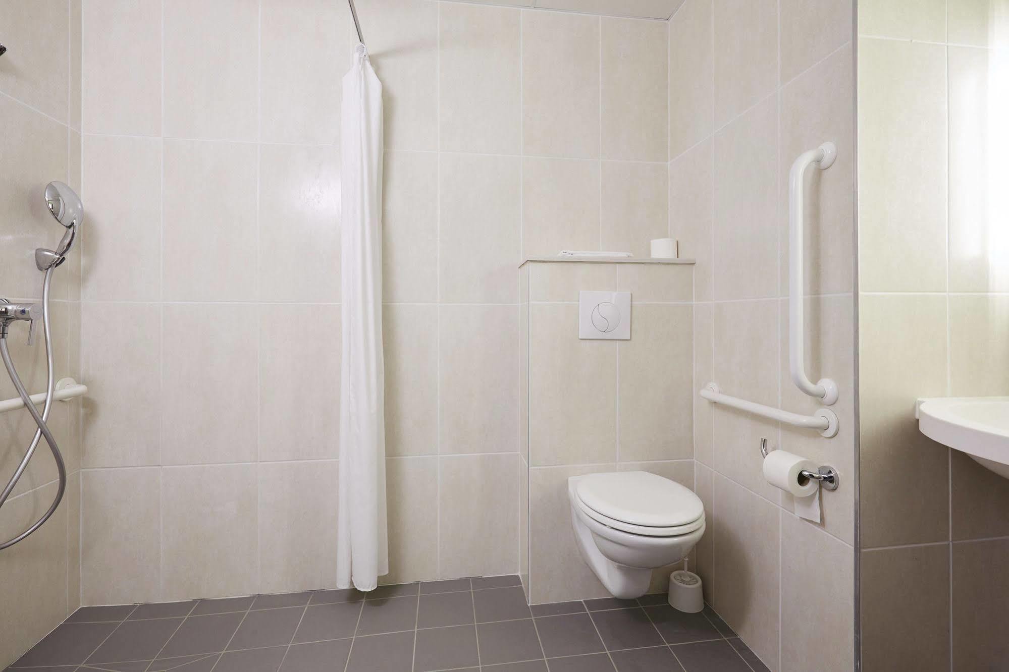 B&B Hotel Pontault Combault Ngoại thất bức ảnh